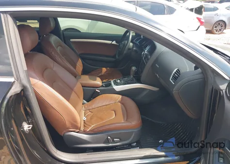 2011 Audi A5 2.0T Premium z USA, uszkodzony, nr VIN WAULFAFR0BA080983
